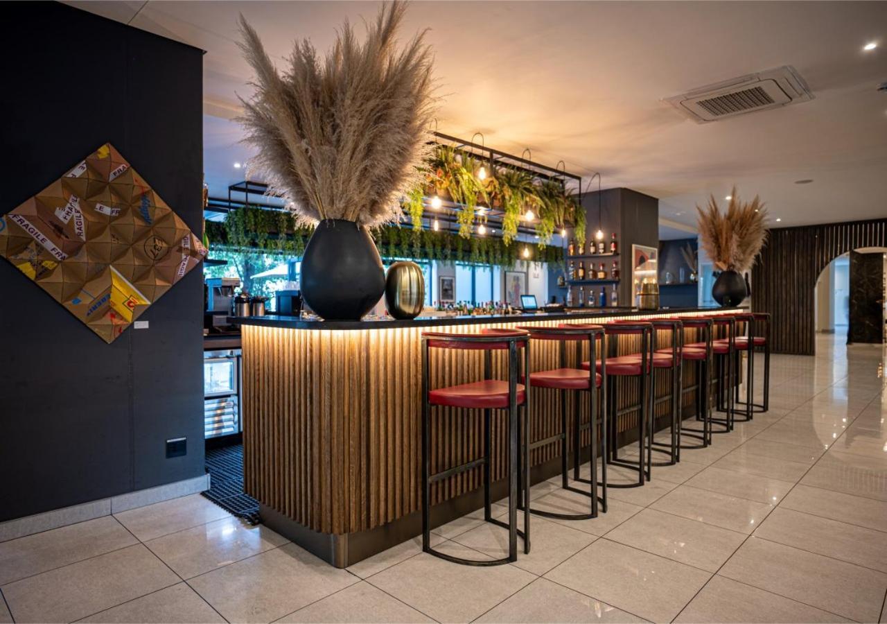 The Catalyst Apartment Hotel By Newmark Johannesburg Exterior photo